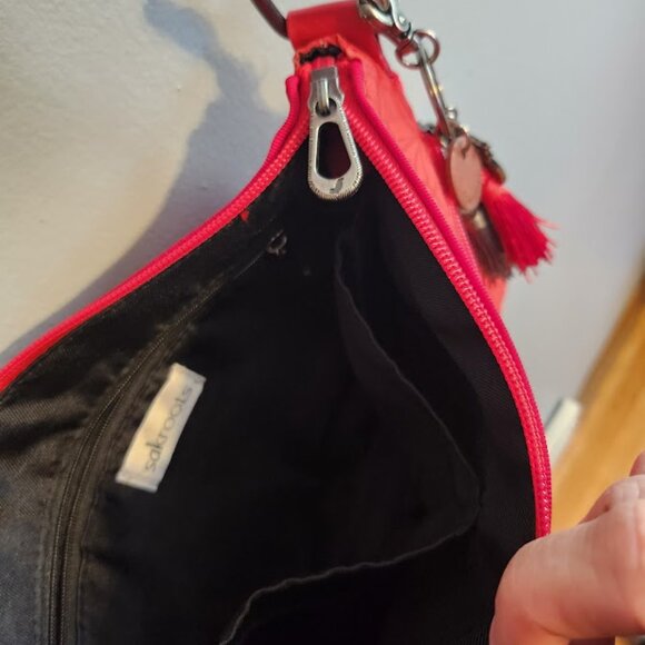 Sak Roots Artist Circle Eco Twill Crossbody Red LIKE NEW - Picture 6 of 10